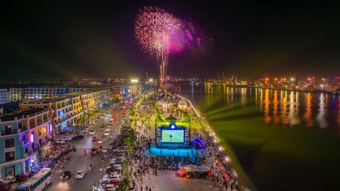 Sống cùng Euro 2024 theo phong cách mới tại Phố đi bộ - Công viên Vũ Yên